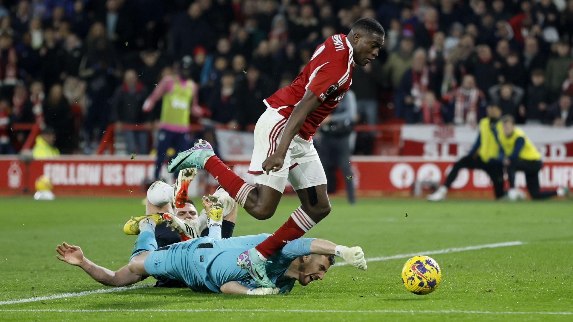 Nottingham Forest denied 'clear penalty' as Newcastle triumph in  controversial five-goal thriller