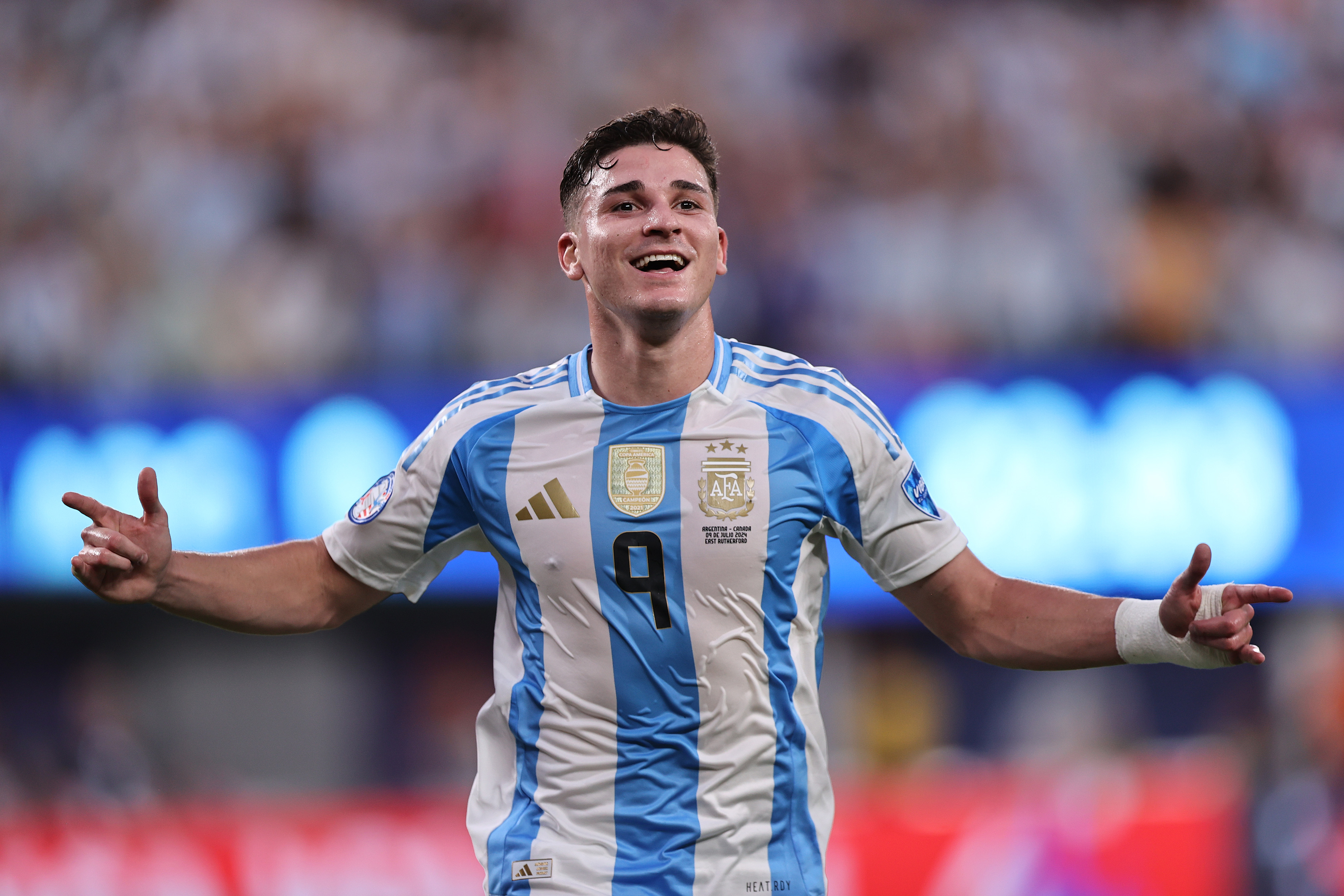 Julian Alvarez set to leave Manchester City; which Brazil superstar is being lured to Saudi Arabia? Rumour Mill