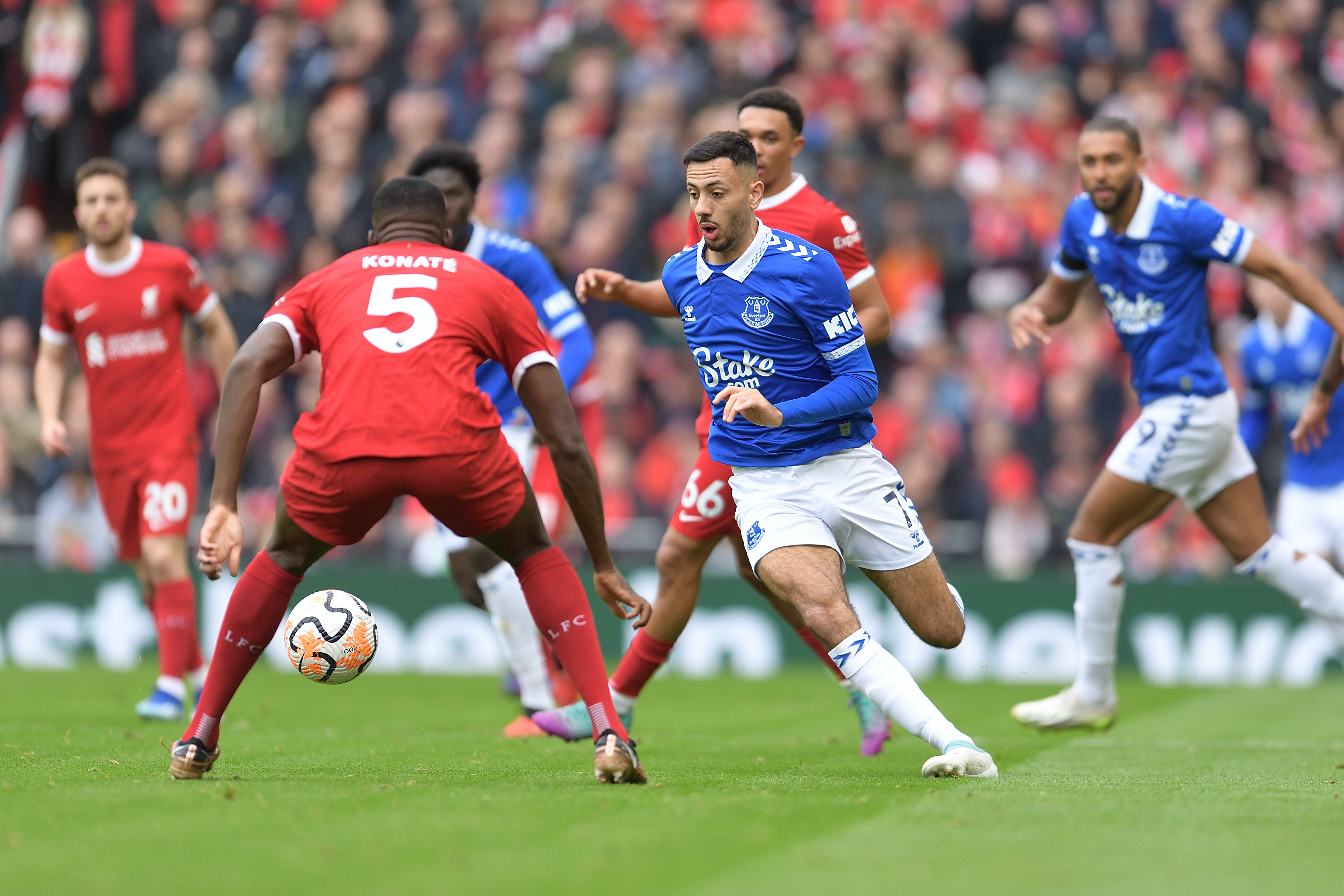 Liverpool hit 10-man Everton for four