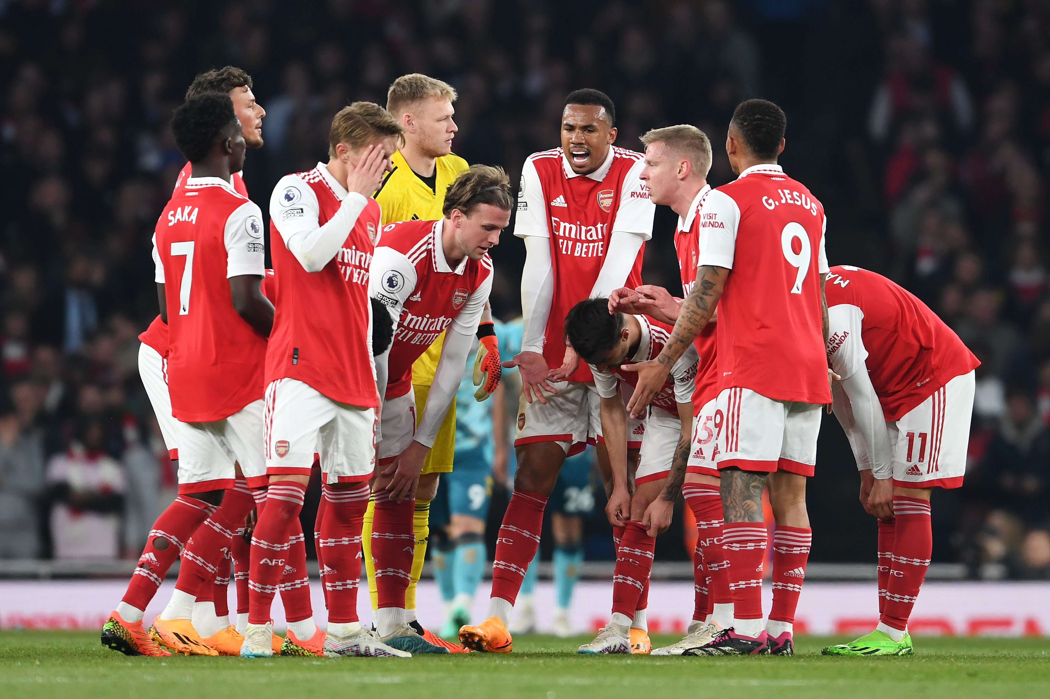 Arsenal v Wolves LIVE: Premier League score and updates as Gunners hold on  for vital win